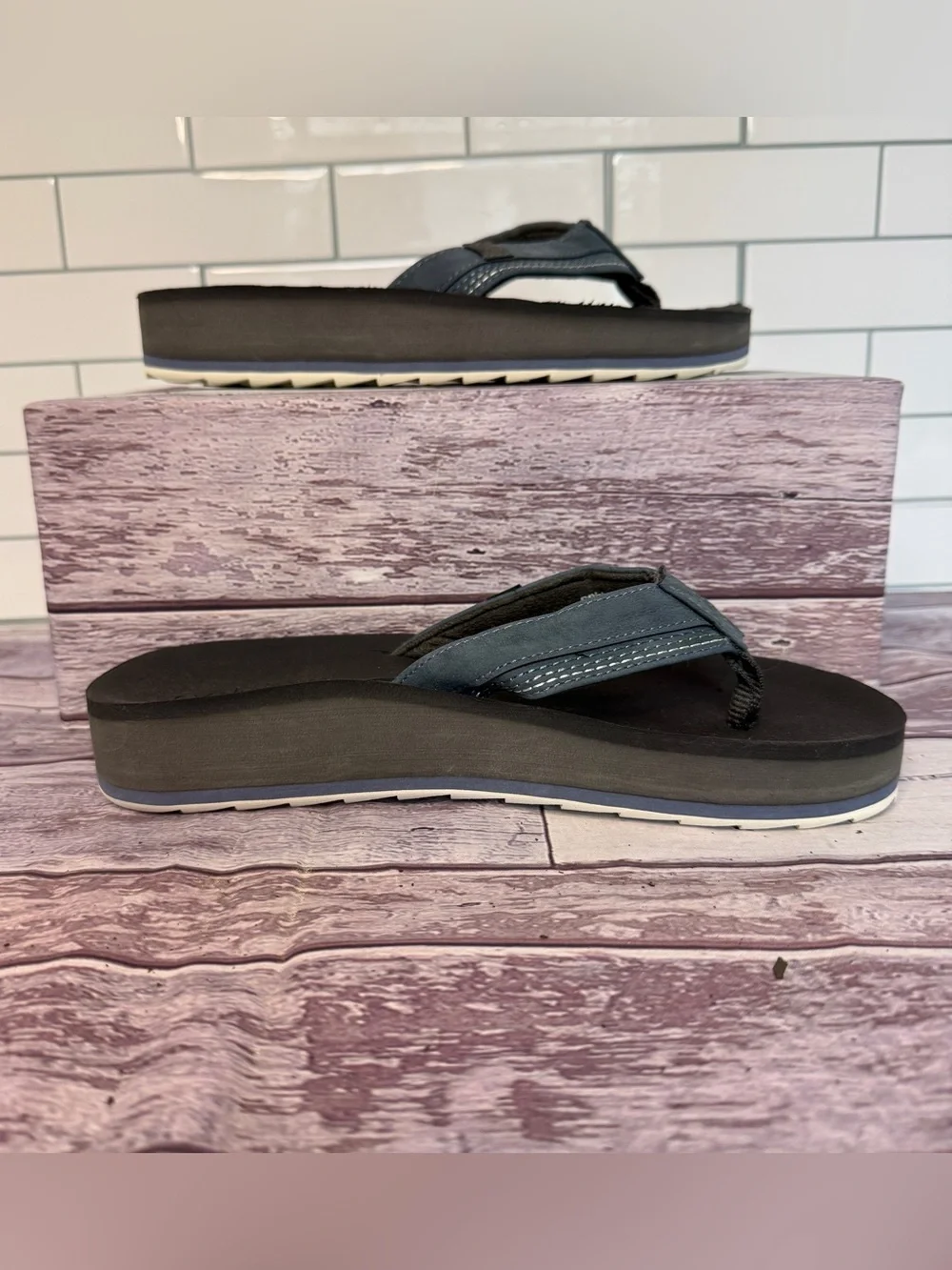 Cobian Women’s  Blue Gray Foam Flip Flop 🩴 Sandals Size 6